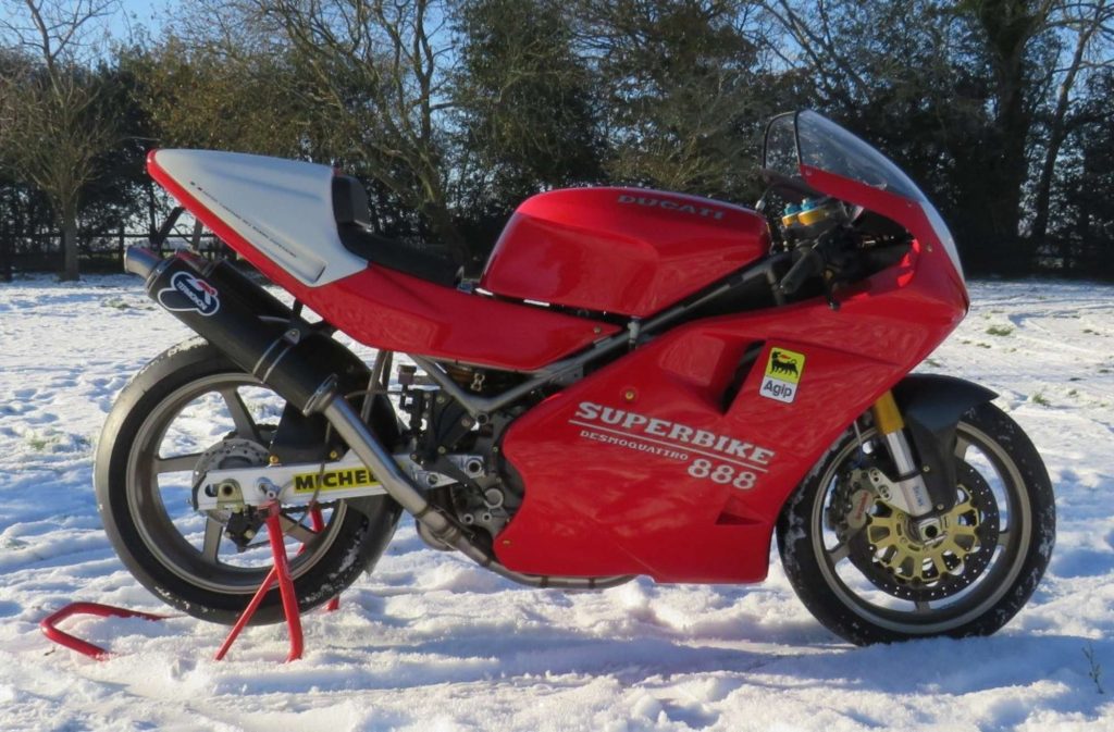1994 Ducati 888 Corse 926cc £40,000 - £50,000
